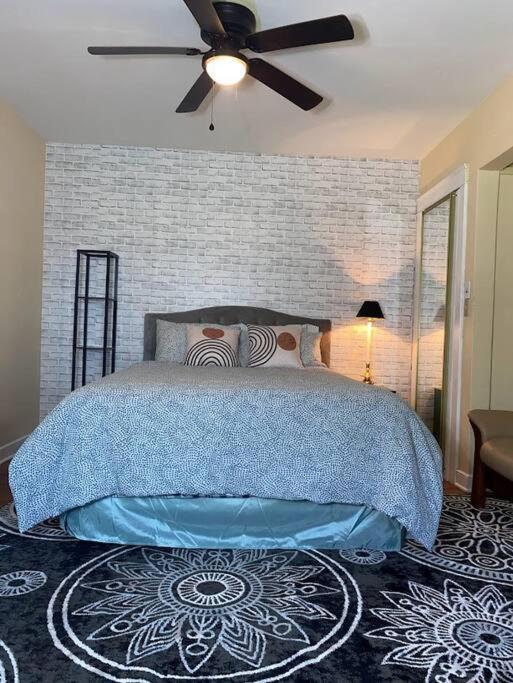 Cozy Home, King Bed, 3 Bedrooms,Close To Downtown Beaches Towncenter Τζάκσονβιλ Εξωτερικό φωτογραφία